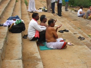 Brahmanes en position